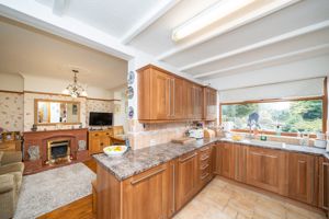 KITCHEN- click for photo gallery